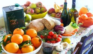 Dieta mediterranea riduce rischio ictus nelle donne