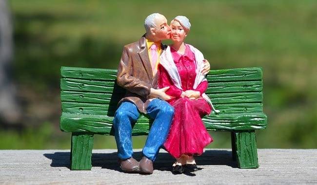 Fare sesso fa bene anche gli anziani