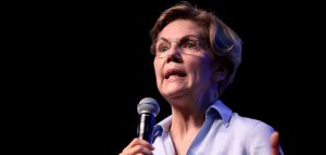 Usa Elizabeth Warren si ritira dalla corsa alle presidenziali