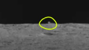un cubo misterioso sulla Luna scoperto dai cinesi