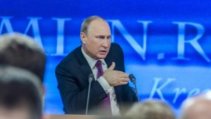 Putin su orlo della follia o segue il suo piano studiato per 20 anni