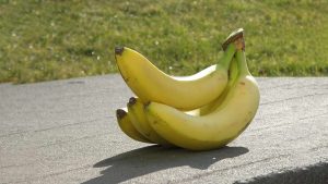 I cibi che non devi assolutamente mangiare con le banane