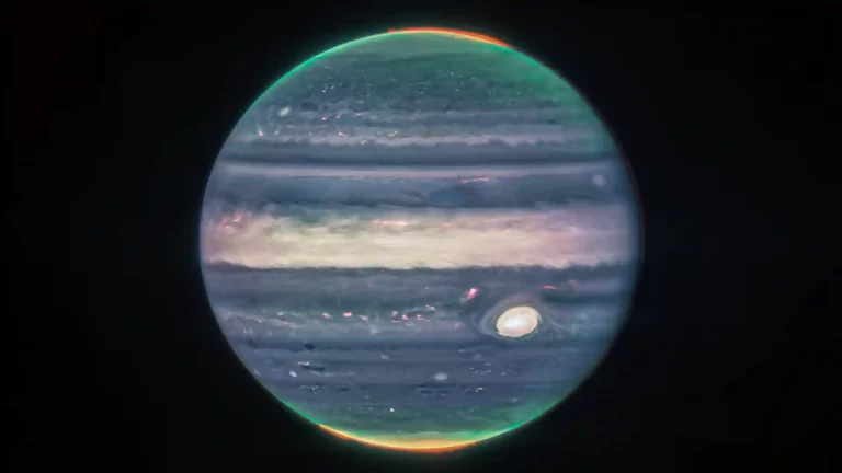 James Webb Telescope mostra immagini spettacolari di Giove
