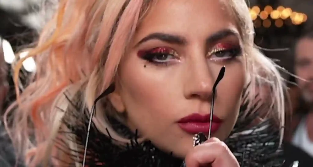 Security scambia una drag queen per Lady Gaga che svista