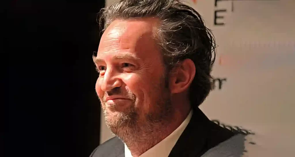 Matthew Perry e la storia damore finita con Julia Roberts