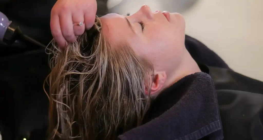 Lavare i capelli 3 volte a settimana giusto