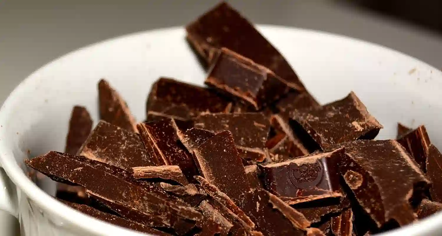 Lo studio sul cioccolato fondente e quando mangiarlo