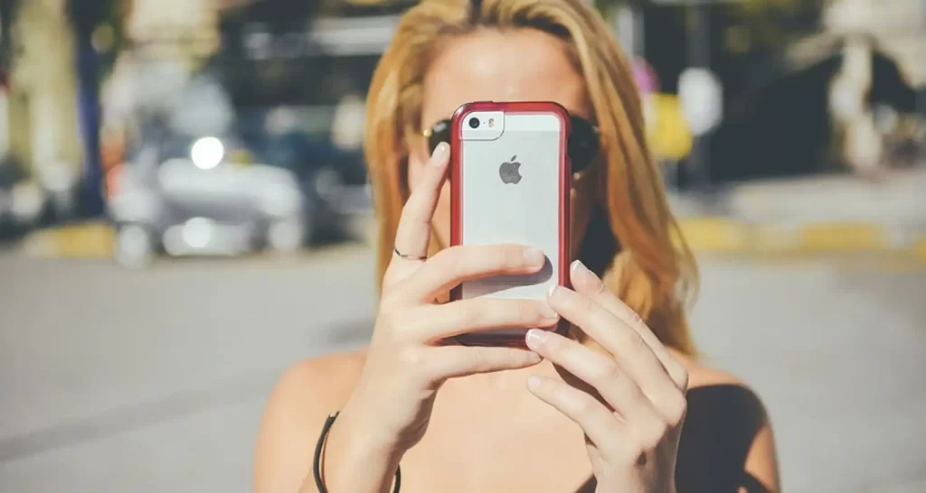 iPhone 14 inizia ufficialmente era delle comunicazioni satellitari