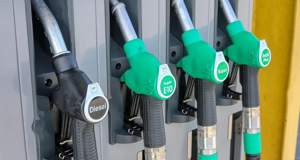 Perche il diesel costa piu della benzina