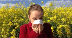 Allergie primaverili come prevenire e alleviare i sintomi