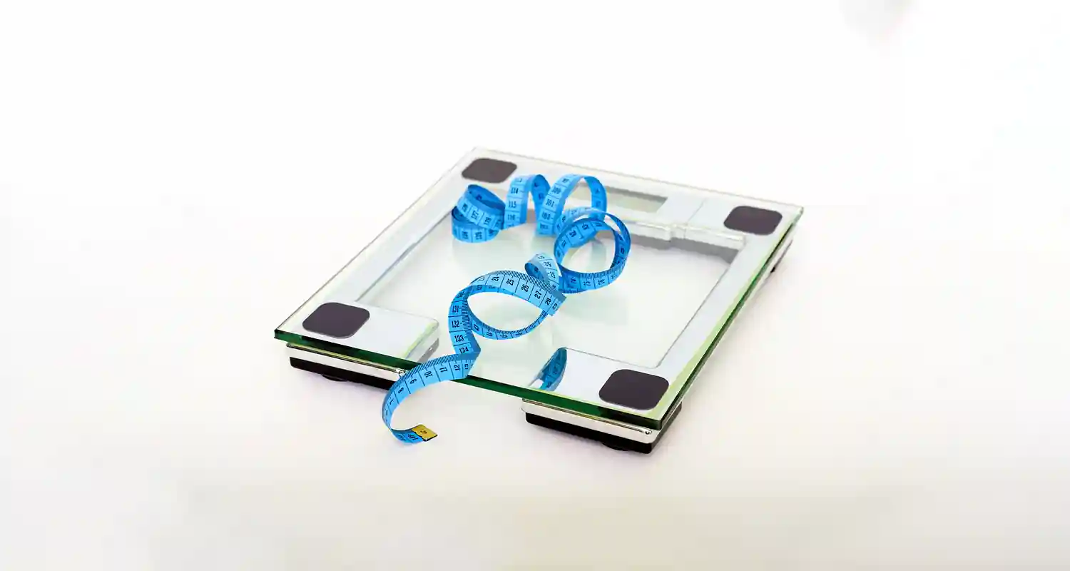 Con il digiuno intermittente quanto si dimagrisce