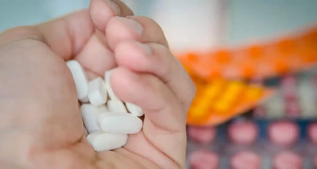 Se prendo una tachipirina dopo quanto posso bere