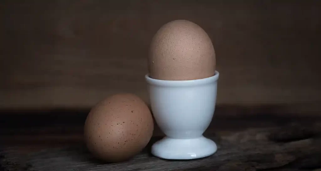 Cosa significa realmente se un uovo galleggia ne acqua