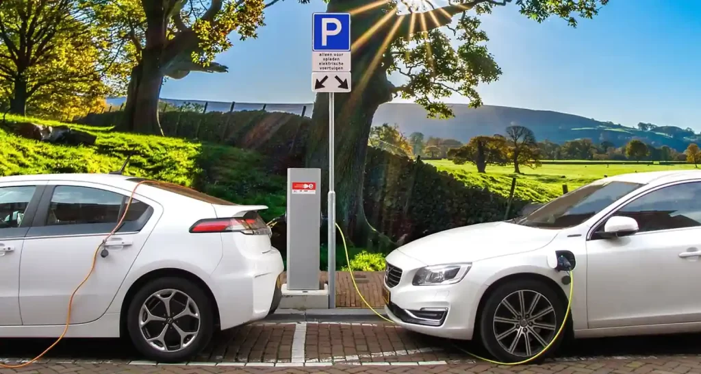 Il Costo Nascosto di un Pieno Elettrico Analisi Economica