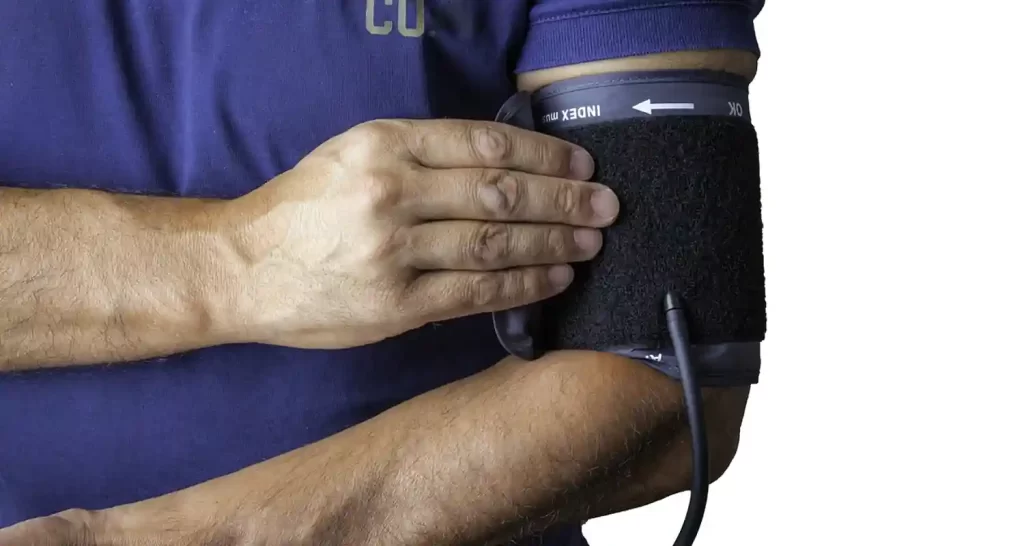 vero che il cortisone alza la pressione