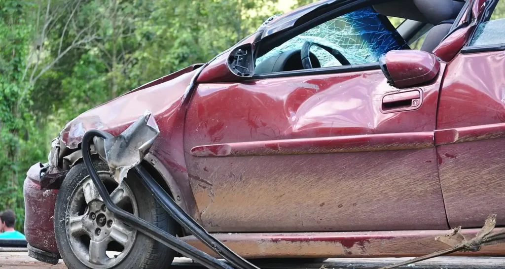 Se fai un incidente da solo ti ritirano la patente
