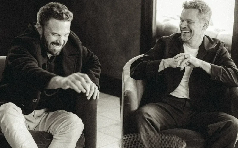 matt-damon-netflix-film-smartphone