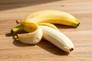 Mangiare banane ogni giorno: fa bene o fa ingrassare? La verità definitiva dei nutrizionisti