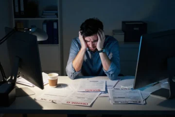 Danni morali per mancato pagamento stipendio