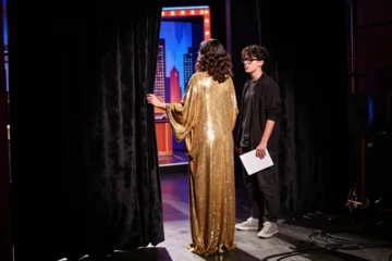 Hacks chiude con la stagione 5: il finale era già scritto dal 2015