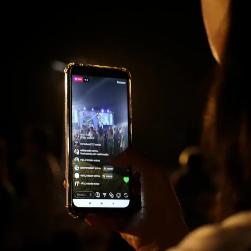L’ascesa dei contenuti in diretta: perché il pubblico vuole tutto live