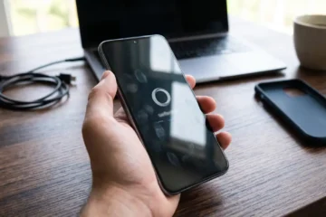Telefono che si riavvia da solo continuamente: cause e soluzioni pratiche